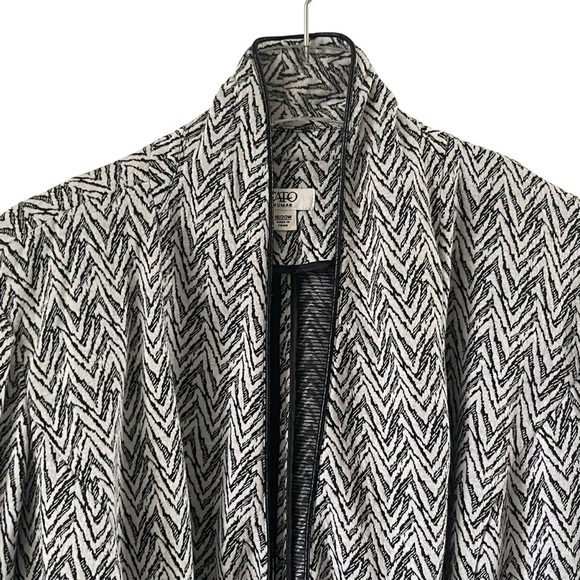 CATO Woman Black and White Chevron Blazer size 18/20W - Picture 8 of 12